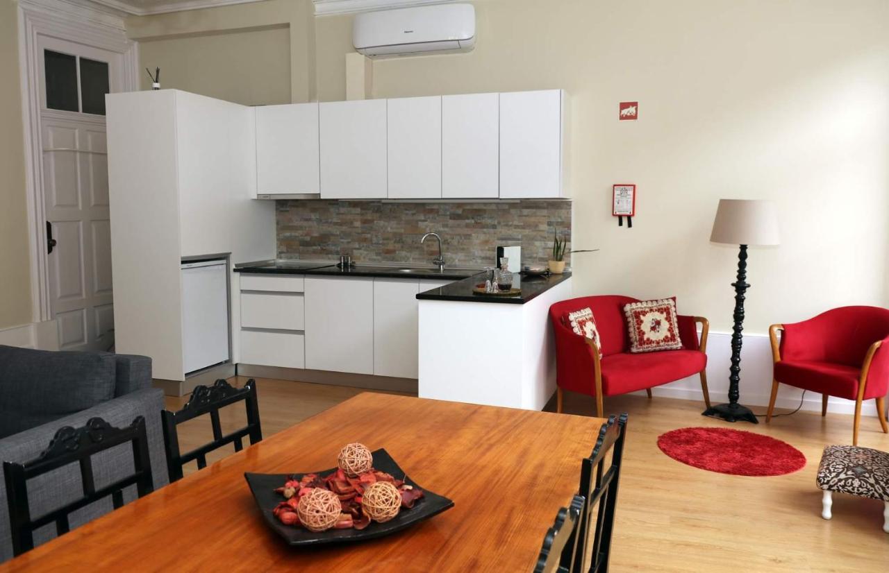 Sao Domingos Flowers Apartments Porto Eksteriør bilde